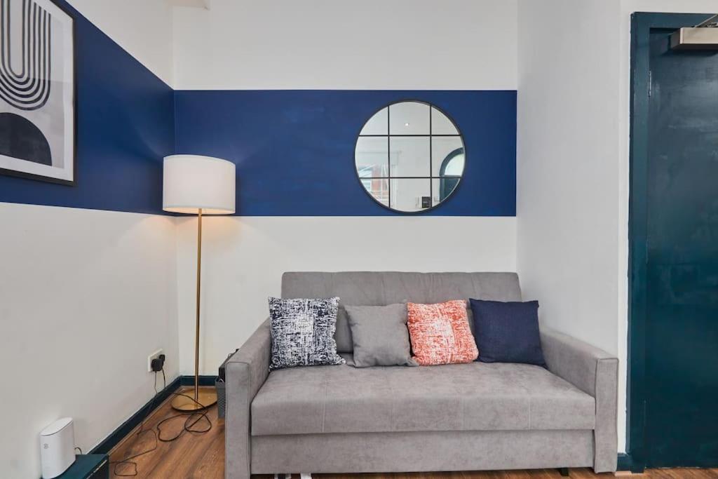 Large House Close To Leeds - Ideal For Groups エクステリア 写真