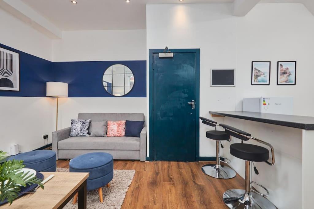 Large House Close To Leeds - Ideal For Groups エクステリア 写真
