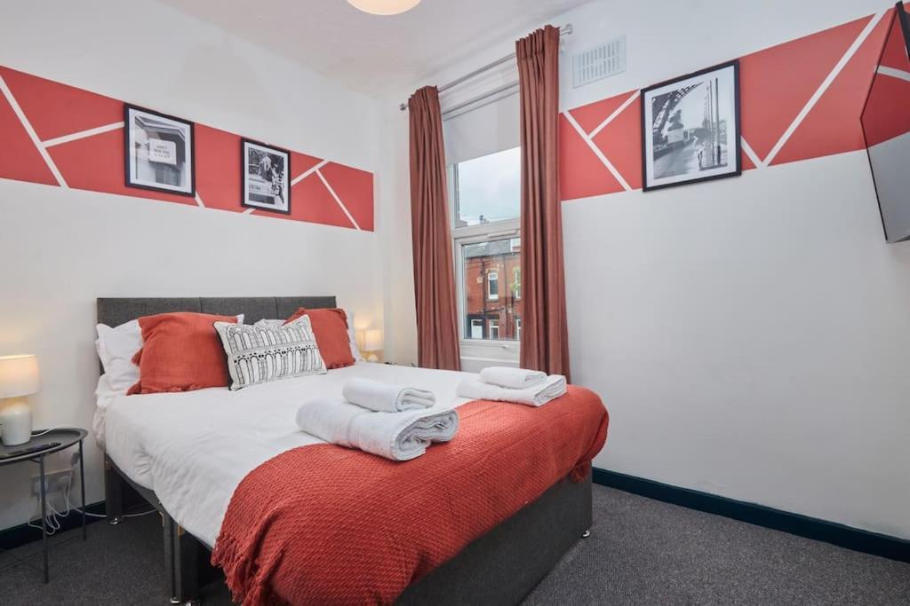Large House Close To Leeds - Ideal For Groups エクステリア 写真